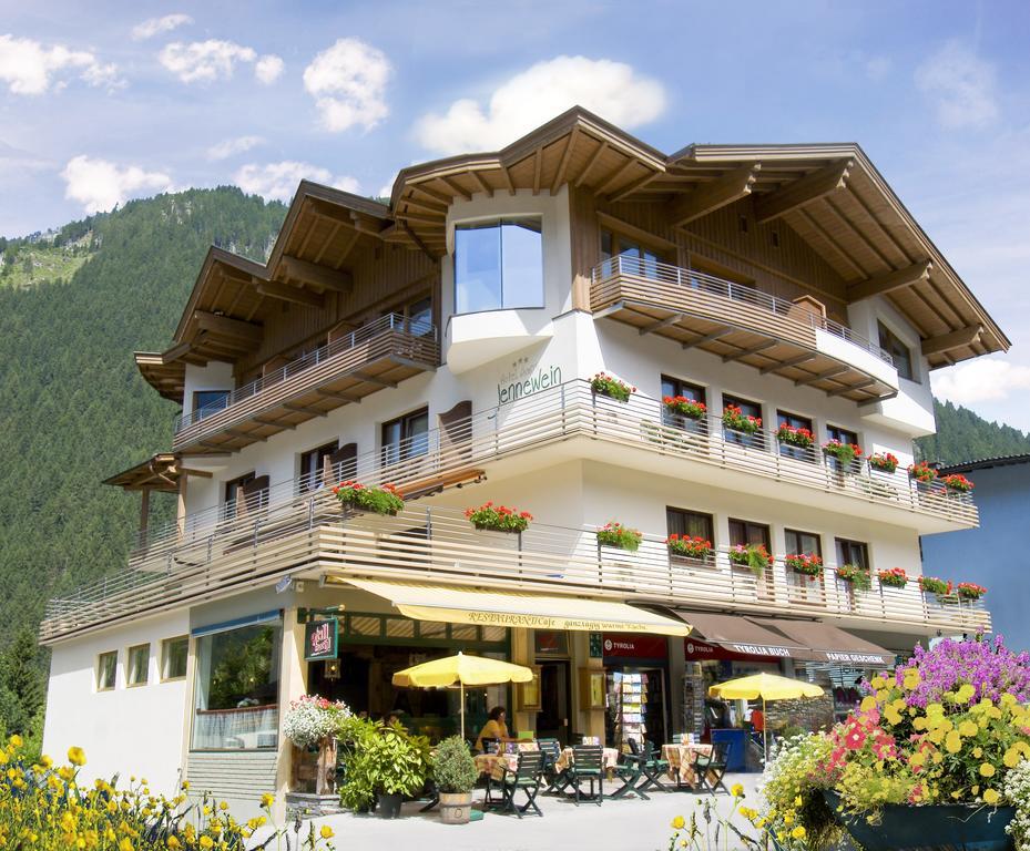Hotel Garni Jennewein Майерхофен Екстериор снимка